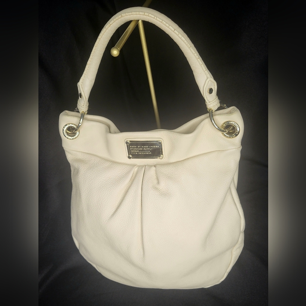 Marc By Marc Jacobs Pebble Leather Shoulder Bag Ivory